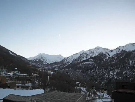 Studio 6 personnes avec balcon sud aux Orres, à 100 m des pistes : photo 8