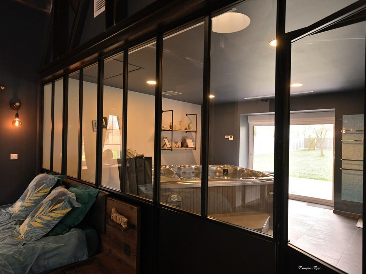 Loft industriel Spa, Sauna, Hammam – Marigny-Marmande - Photo 26