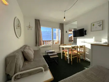 Location appartement à Les Menuires, Appartement 4 pers avec chambre, casier à skis, balcon, Les Menuires