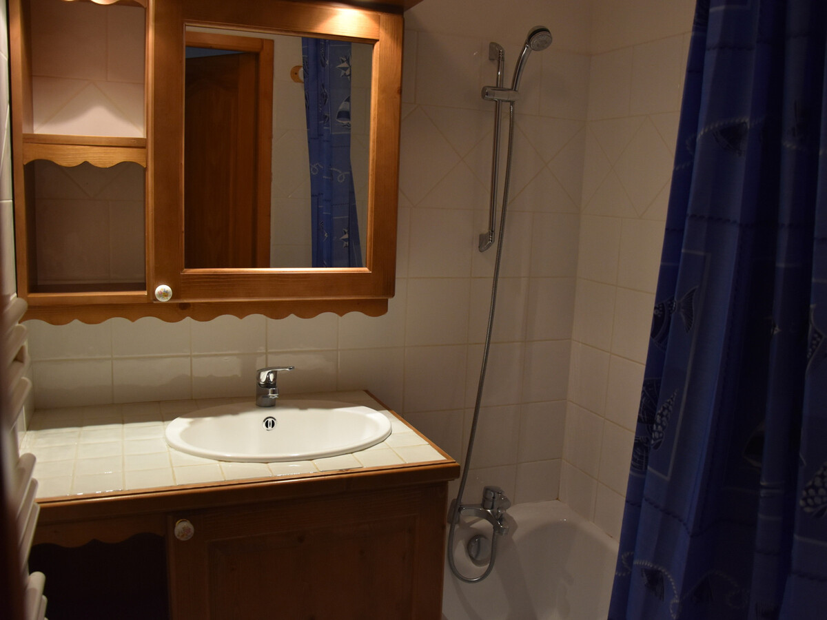 Appartement avec jardin, idéal pour famille, proche pistes - Photo 9