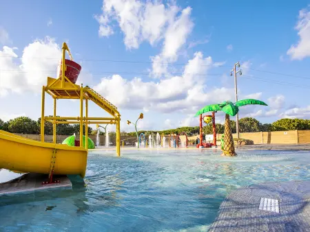Camping Village Baia Blu La Tortuga, Location Maison 6 personnes à Vignola Mare - Photo 10