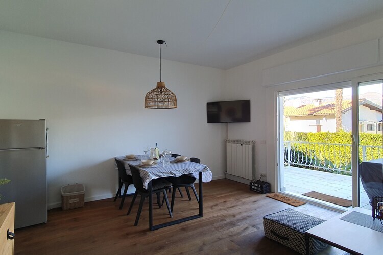 Maison plain-pied Germignaga, jardin et spa privés - Photo 8