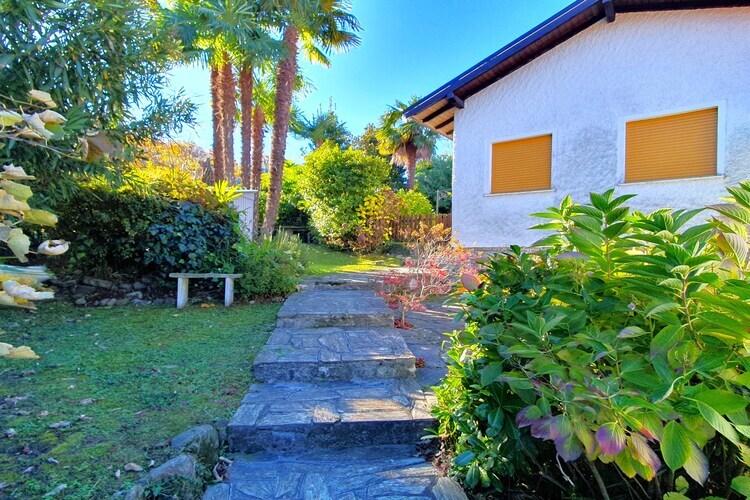 Maison plain-pied Germignaga, jardin et spa privés - Photo 13