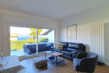 Maison plain-pied Germignaga, jardin et spa privés