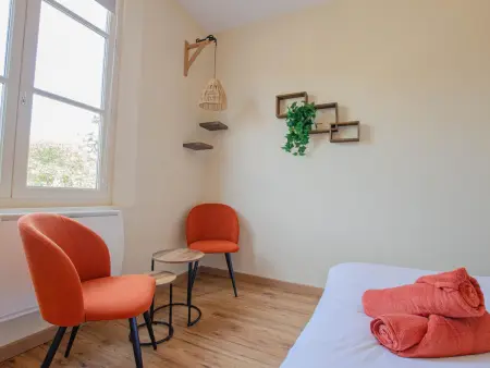 Appartement rénové 2 pers. à Sainte-Savine, parking inclus : photo 8