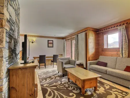 Location appartement à Plagne Aime 2000, Duplex 3 chambres avec piscine, parking, ski aux pieds à Aime 2000