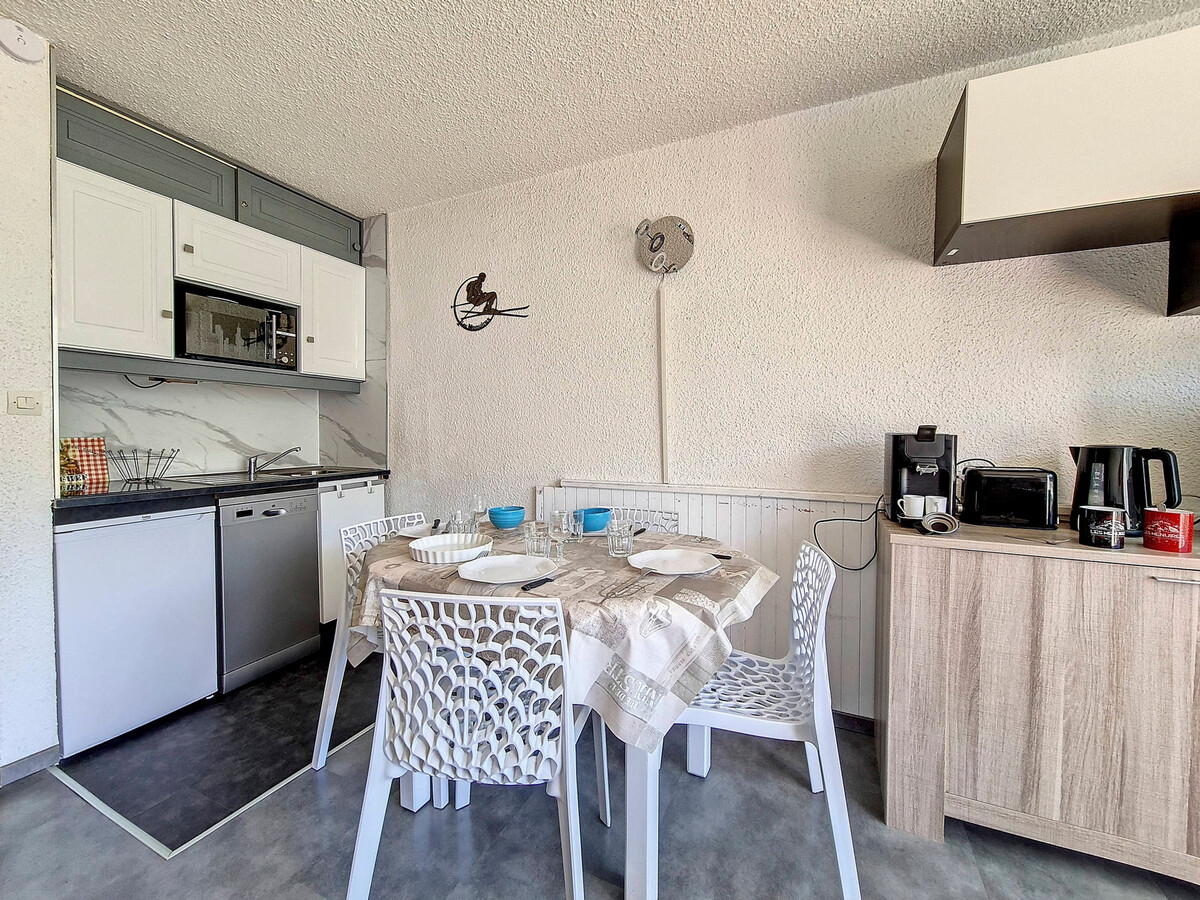 Studio 24m² aux Menuires, balcon sud, pied des pistes - Photo 3