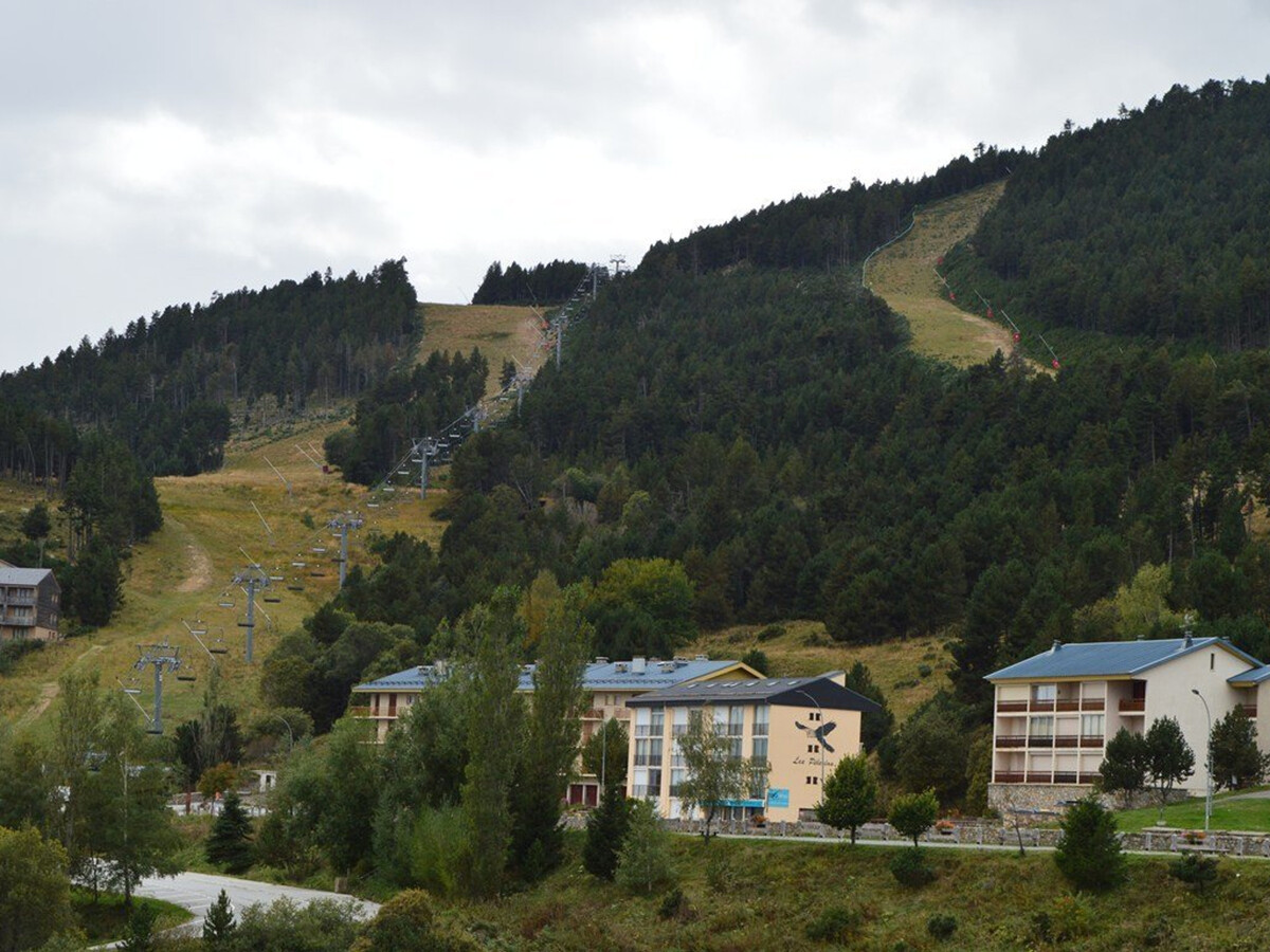 T2 aux Angles avec balcon sud face aux pistes - Photo 11