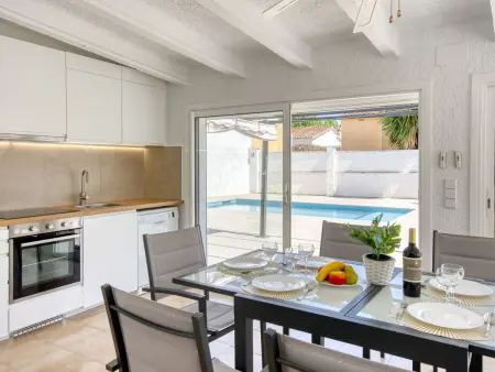 Villa Montgrí – Maison 6 pers. piscine à Empuriabrava : photo 15