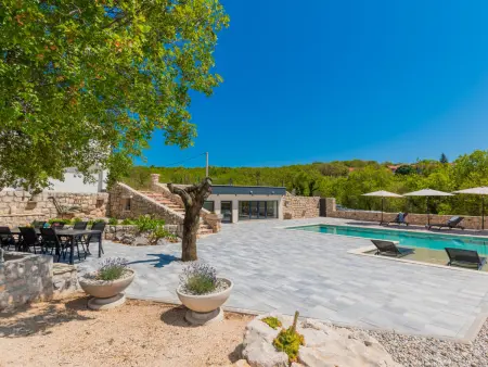 Secret Gem : maison avec piscine privée chauffée à Imotski : photo 2