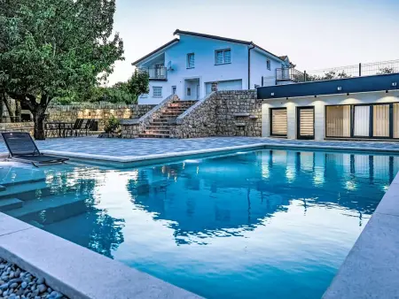 Secret Gem : maison avec piscine privée chauffée à Imotski : photo 5