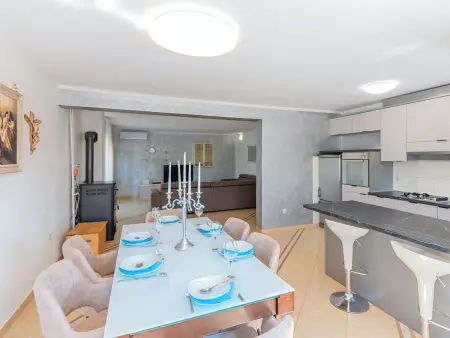 Secret Gem : maison avec piscine privée chauffée à Imotski : photo 10