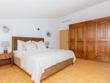 Secret Gem : maison avec piscine privée chauffée à Imotski : photo 23