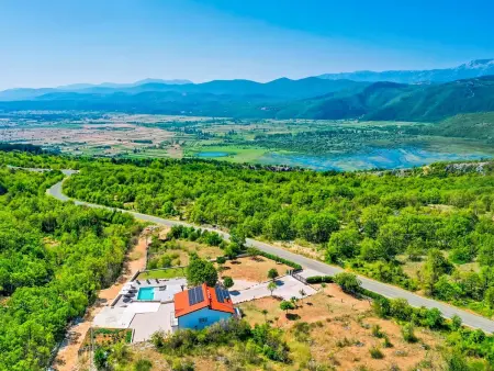 Secret Gem : maison avec piscine privée chauffée à Imotski : photo 44