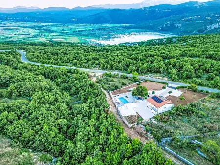 Secret Gem : maison avec piscine privée chauffée à Imotski : photo 45