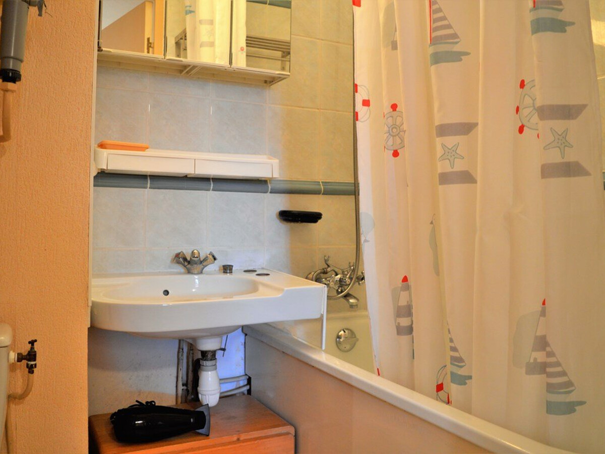 Appartement 2p Bormes-les-Mimosas, balcon ouest et garage - Photo 8
