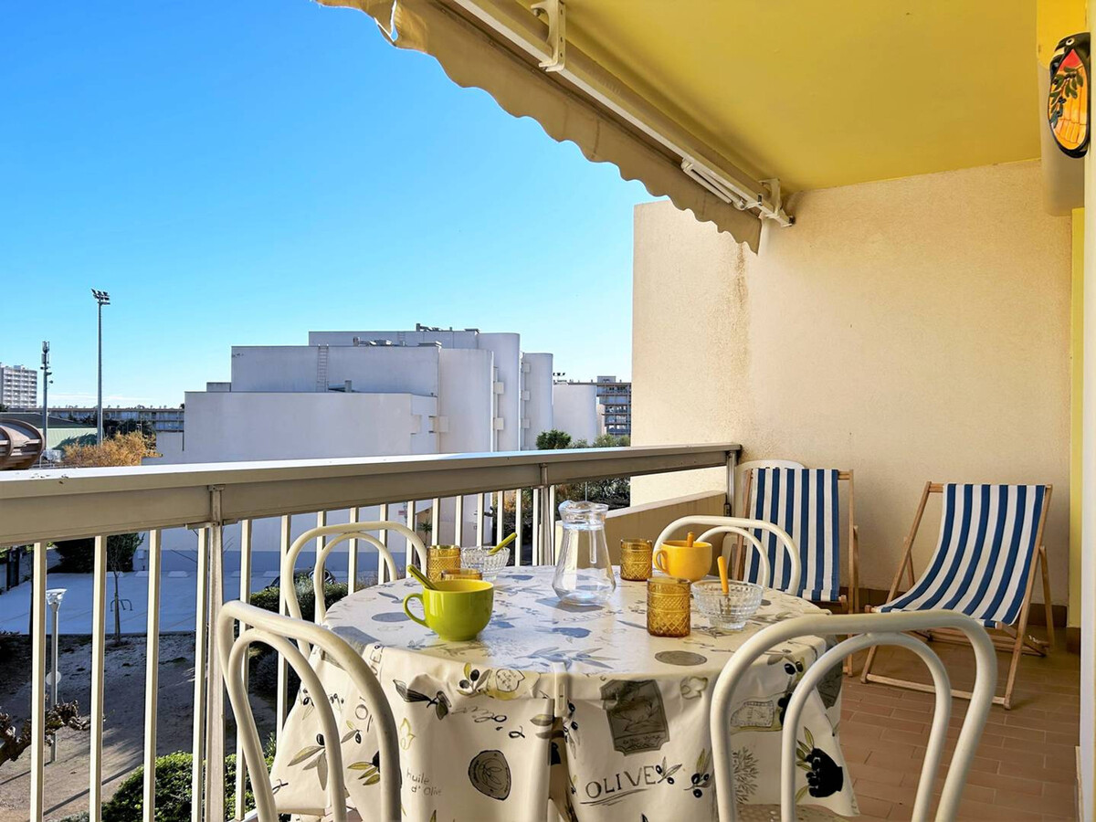 Appartement 2 pièces Le Lavandou, terrasse vue mer et parking - Photo 1