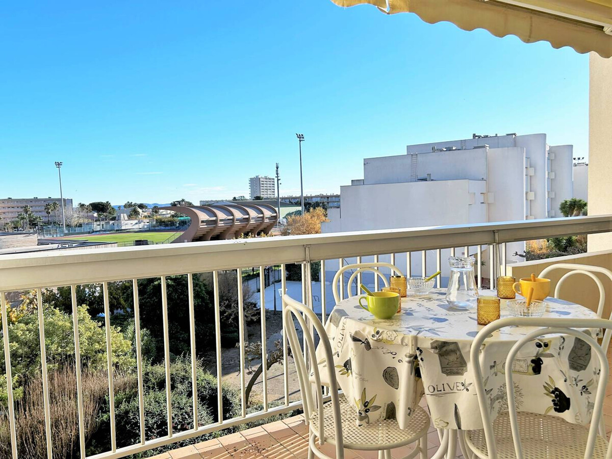Appartement 2 pièces Le Lavandou, terrasse vue mer et parking - Photo 2
