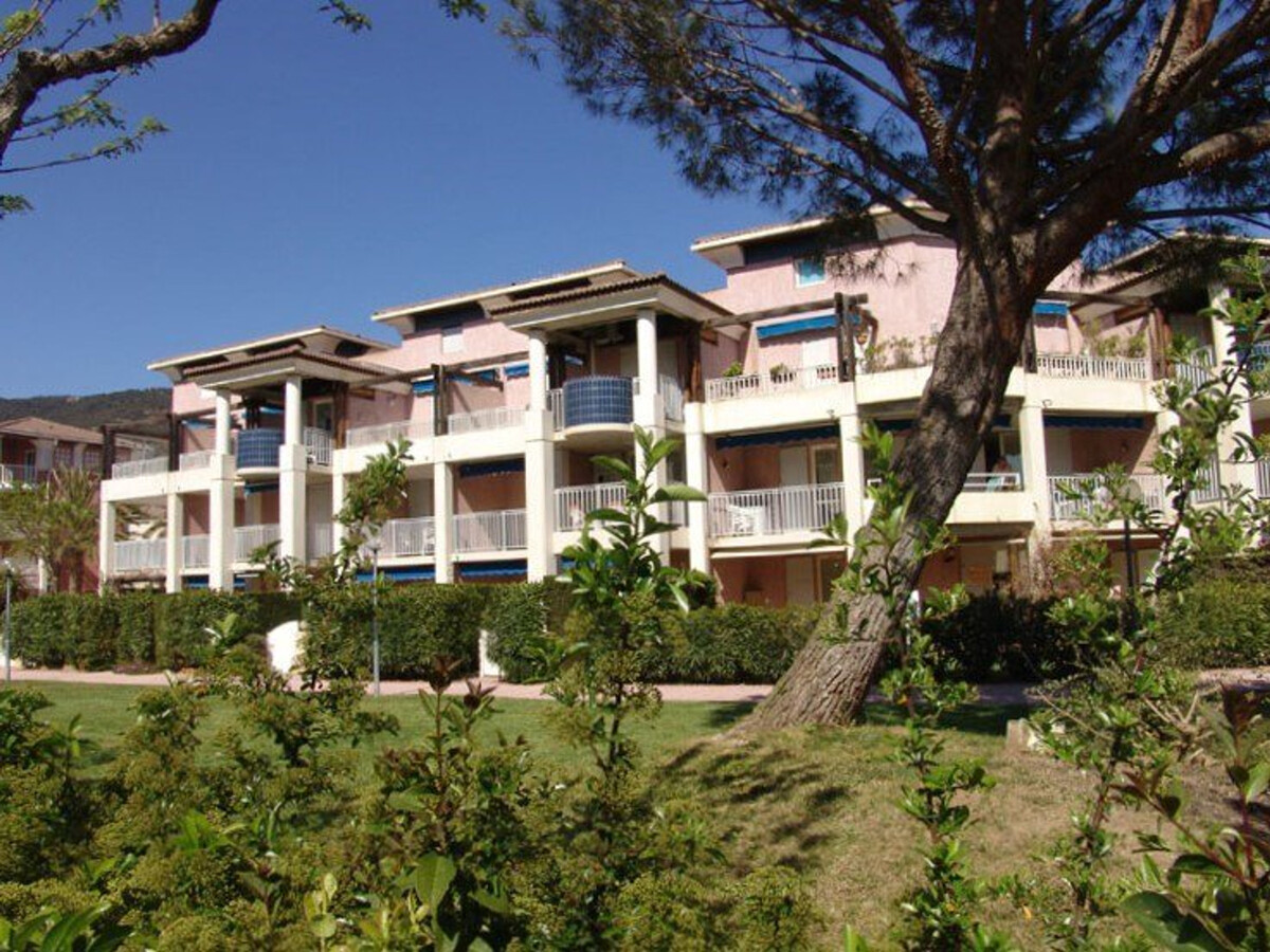 Appartement 2 pièces terrasse ouest, parking, plage à 2 pas - Photo 10