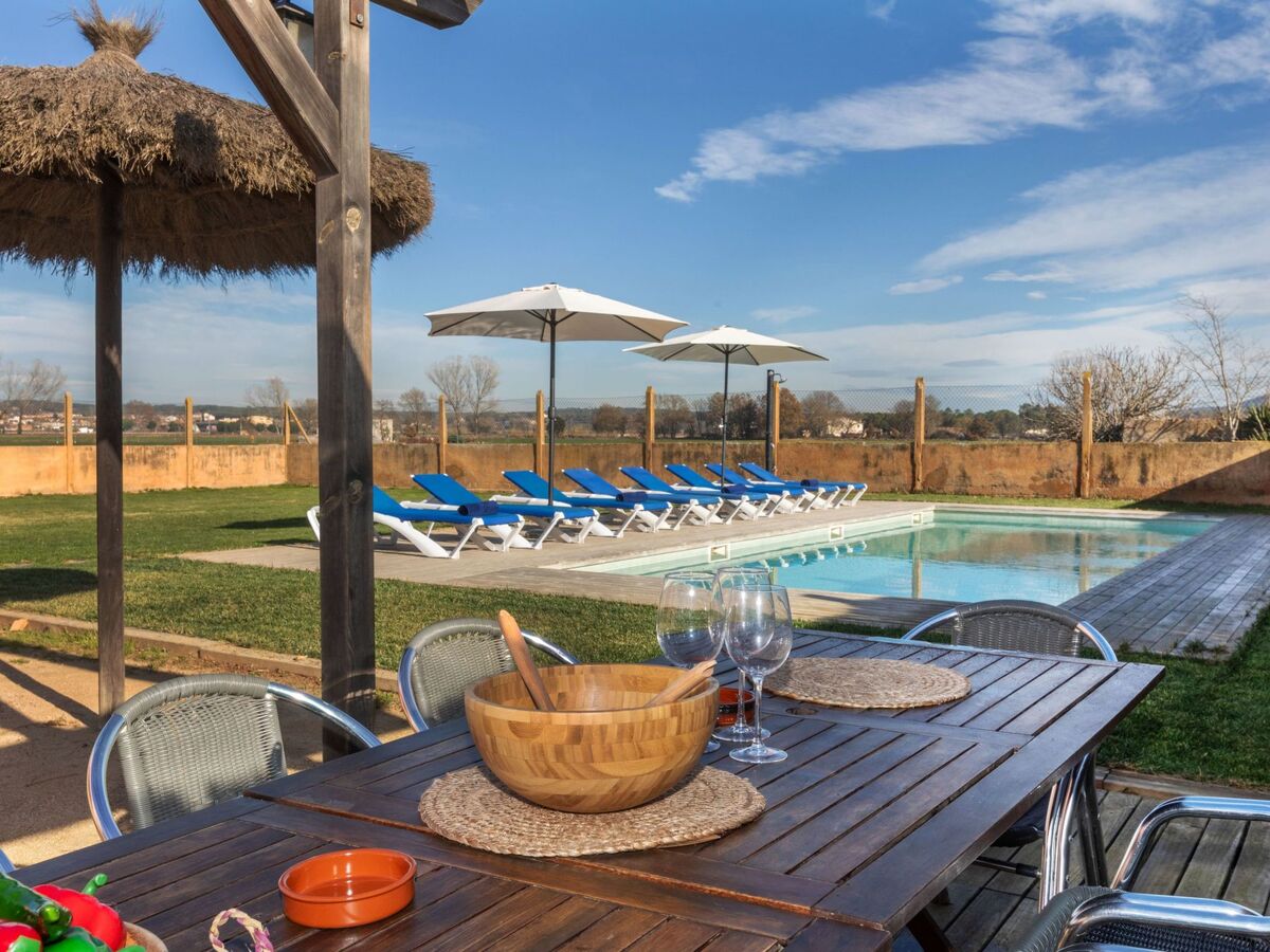 Can Borni, gîte 6 chambres avec piscine à Vidreres - Photo 3