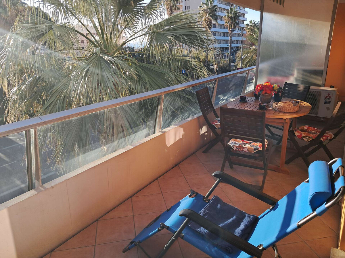 Appartement climatisé centre-ville Le Lavandou, 250m du port - Photo 6