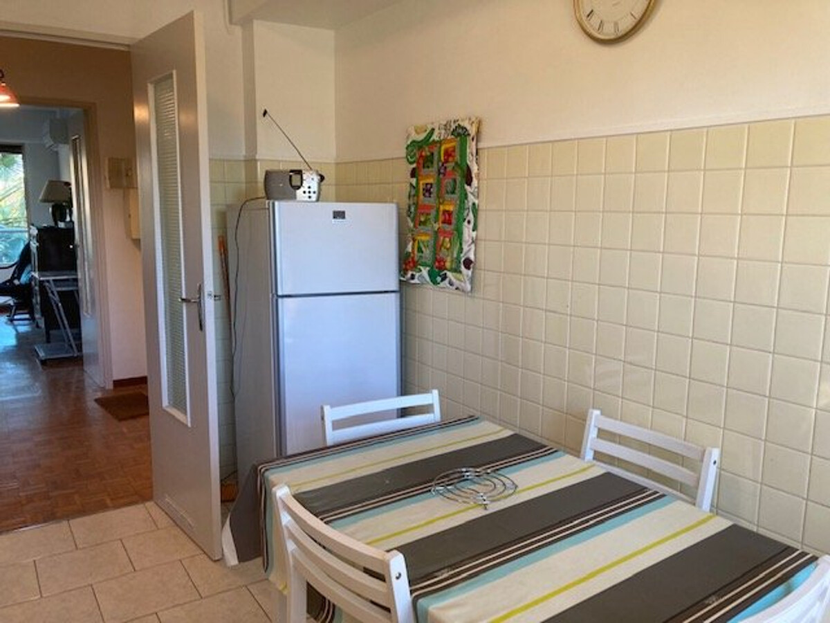 Appartement climatisé centre-ville Le Lavandou, 250m du port - Photo 15