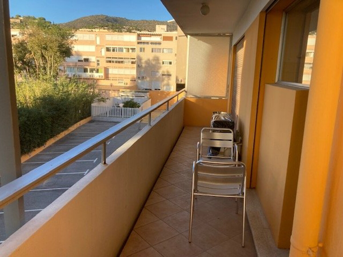 Appartement climatisé centre-ville Le Lavandou, 250m du port - Photo 16