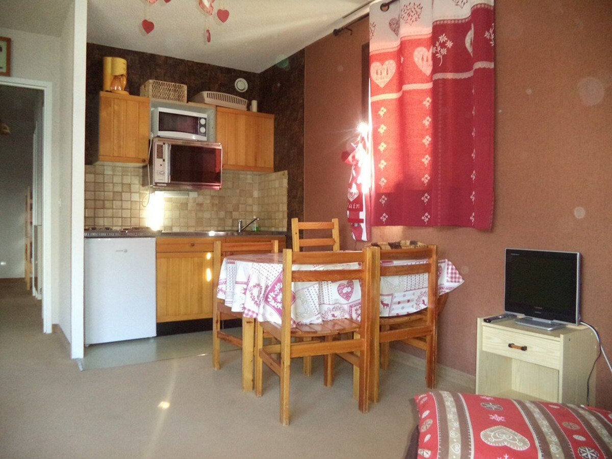 Studio 4 pers aux Orres, balcon sud-est face aux pistes - Photo 2