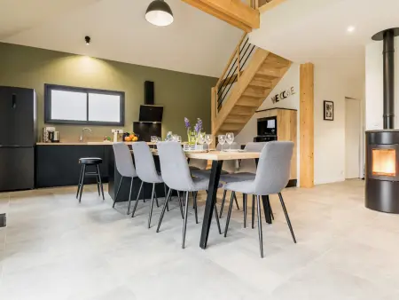 Gîte Familial Rénové, Proche Canal, Terrasse, Jardin, et Verger Commun, à 20 km de Nantes - Photo 2