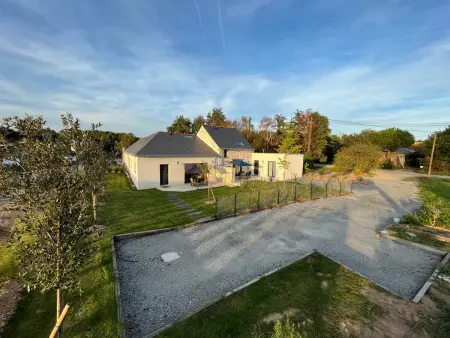 Gîte Familial Rénové, Proche Canal, Terrasse, Jardin, et Verger Commun, à 20 km de Nantes - Photo 8