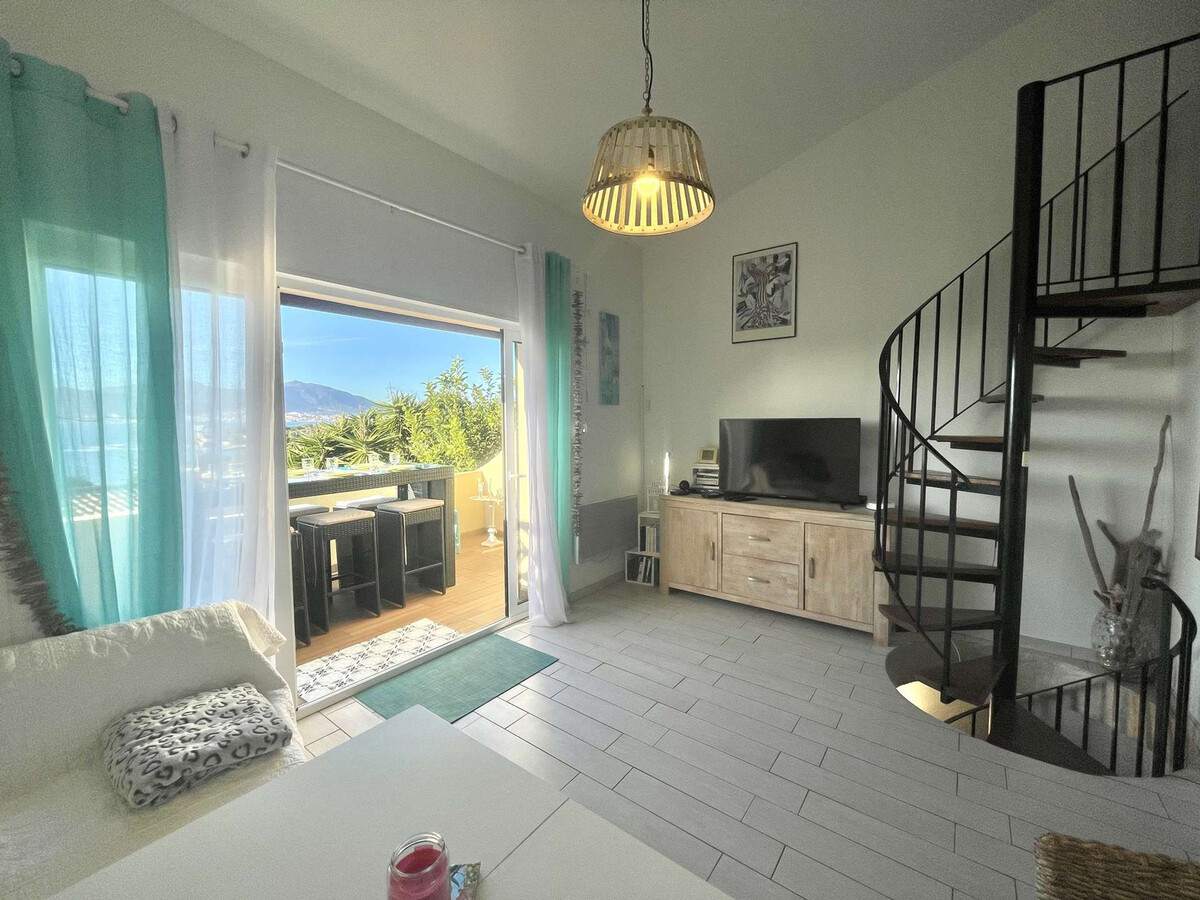 Mini villa 3 chambres avec terrasse vue mer à Porticcio - Photo 3