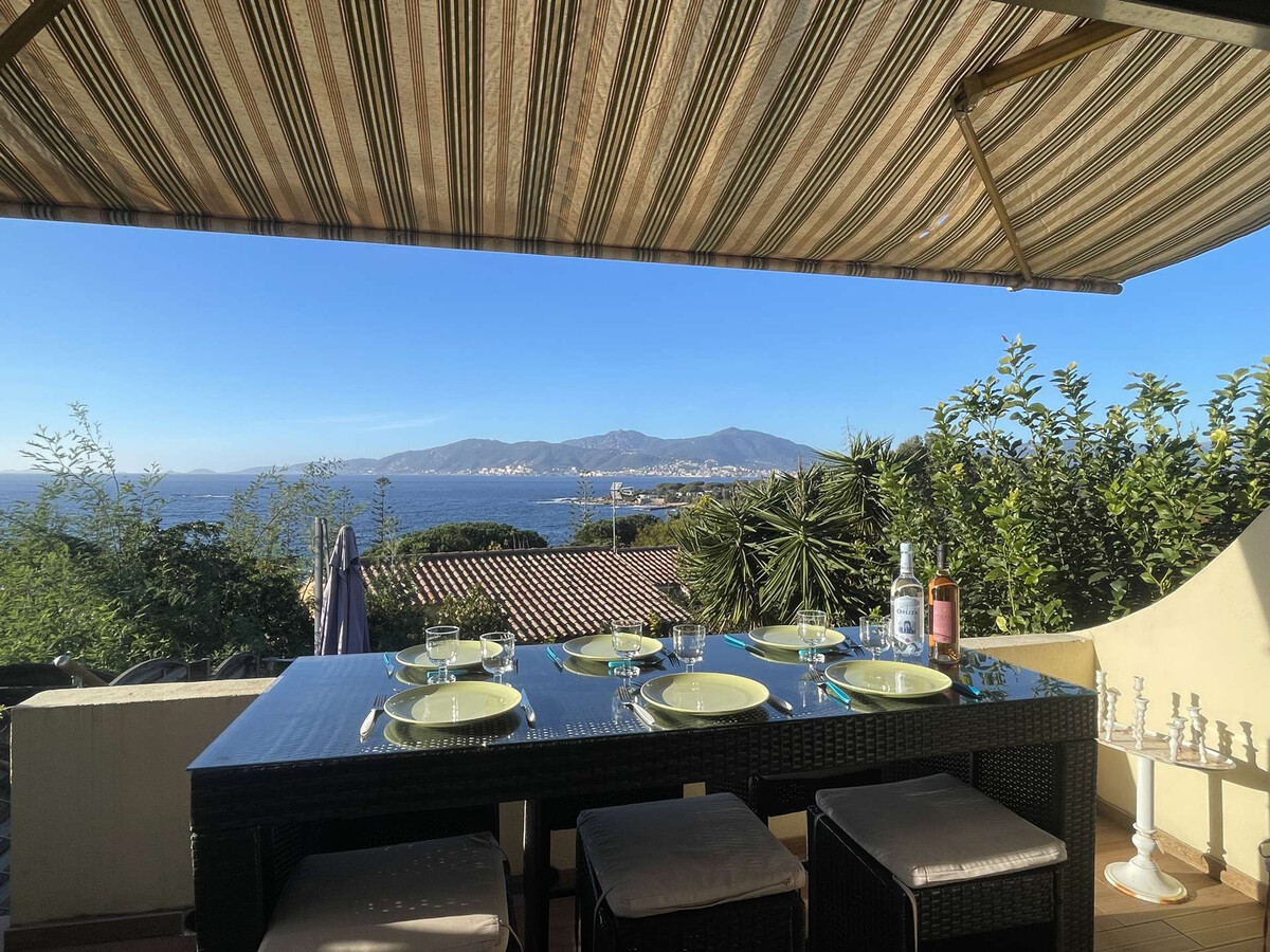 Mini villa 3 chambres avec terrasse vue mer à Porticcio - Photo 26