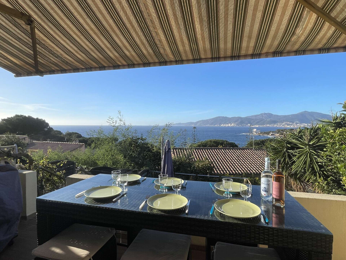 Mini villa 3 chambres avec terrasse vue mer à Porticcio - Photo 27