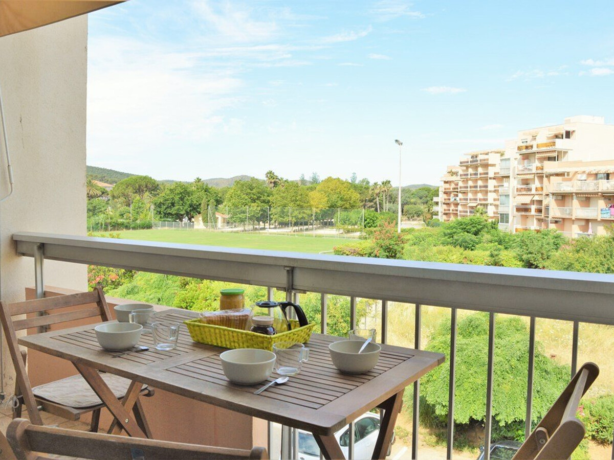 Studio climatisé terrasse et parking - Le Lavandou - Photo 1