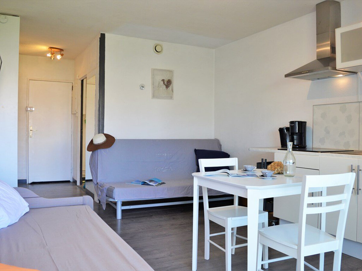 Studio climatisé terrasse et parking - Le Lavandou - Photo 3