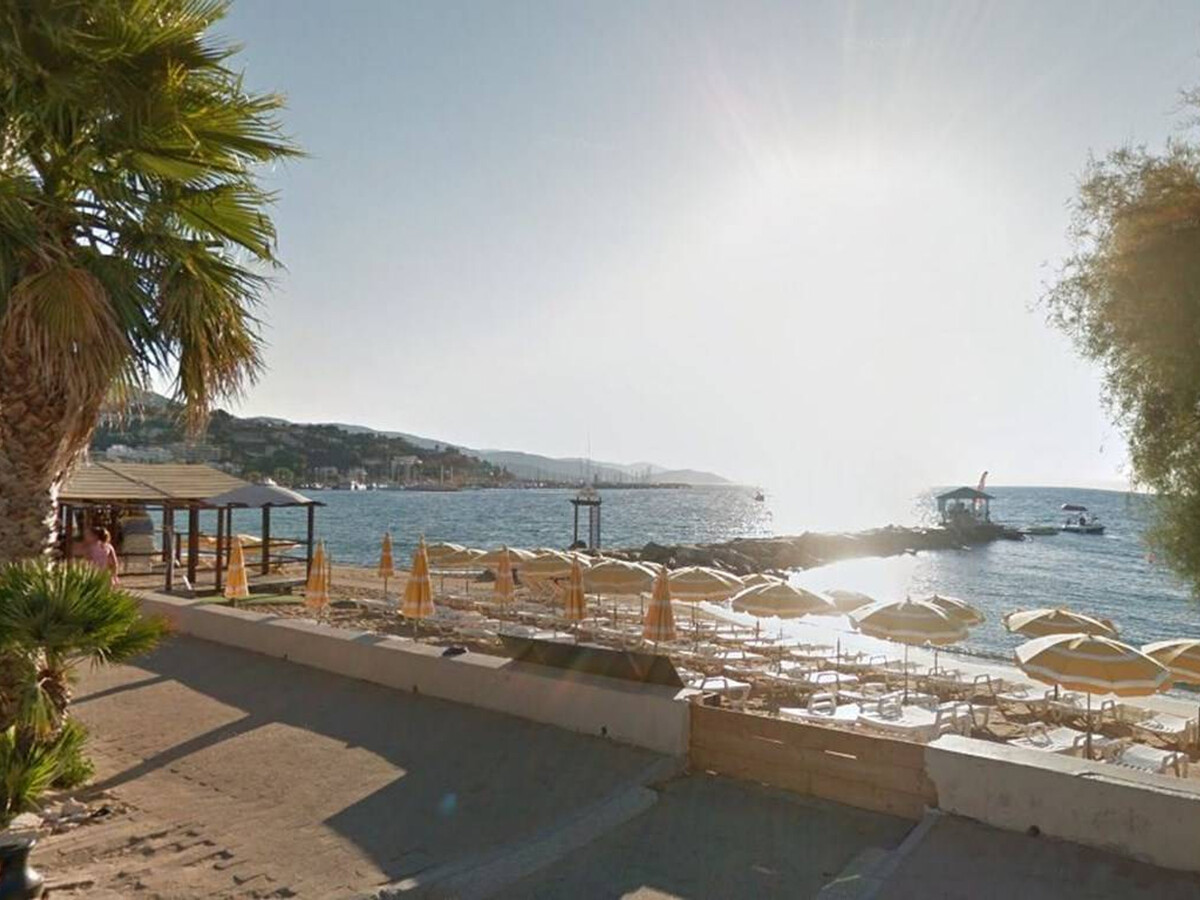 Studio climatisé terrasse et parking - Le Lavandou - Photo 13