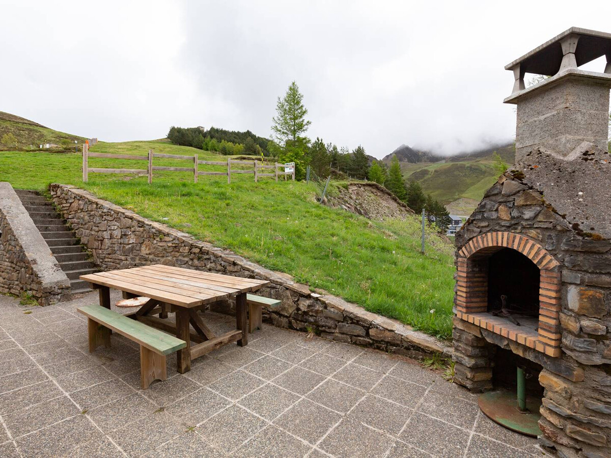 Chalet 6 pers à Peyragudes : 3 ch, terrasse BBQ, accès sentiers - Photo 4