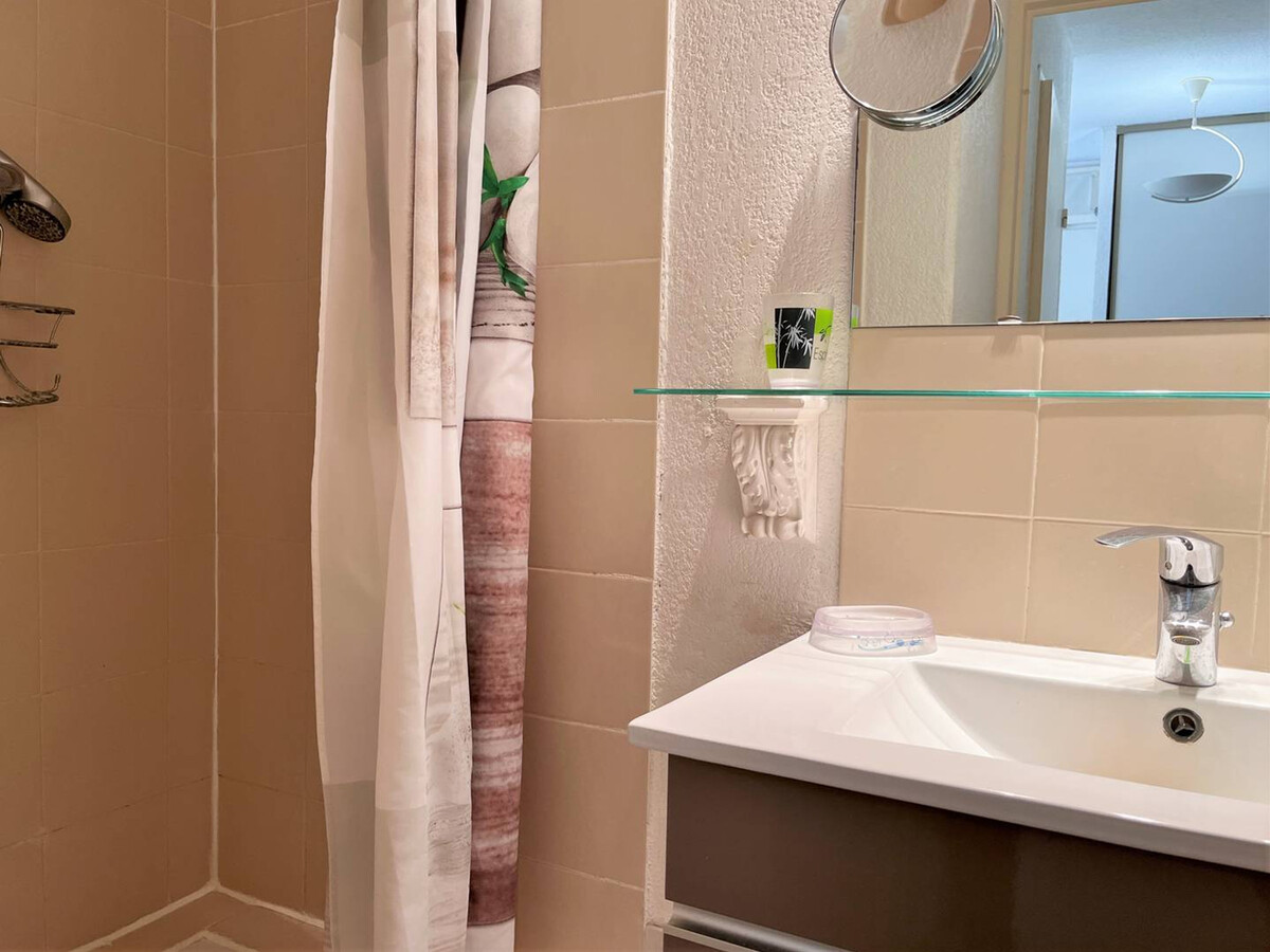Duplex climatisé 2 chambres, 2 terrasses sud – Le Lavandou - Photo 9