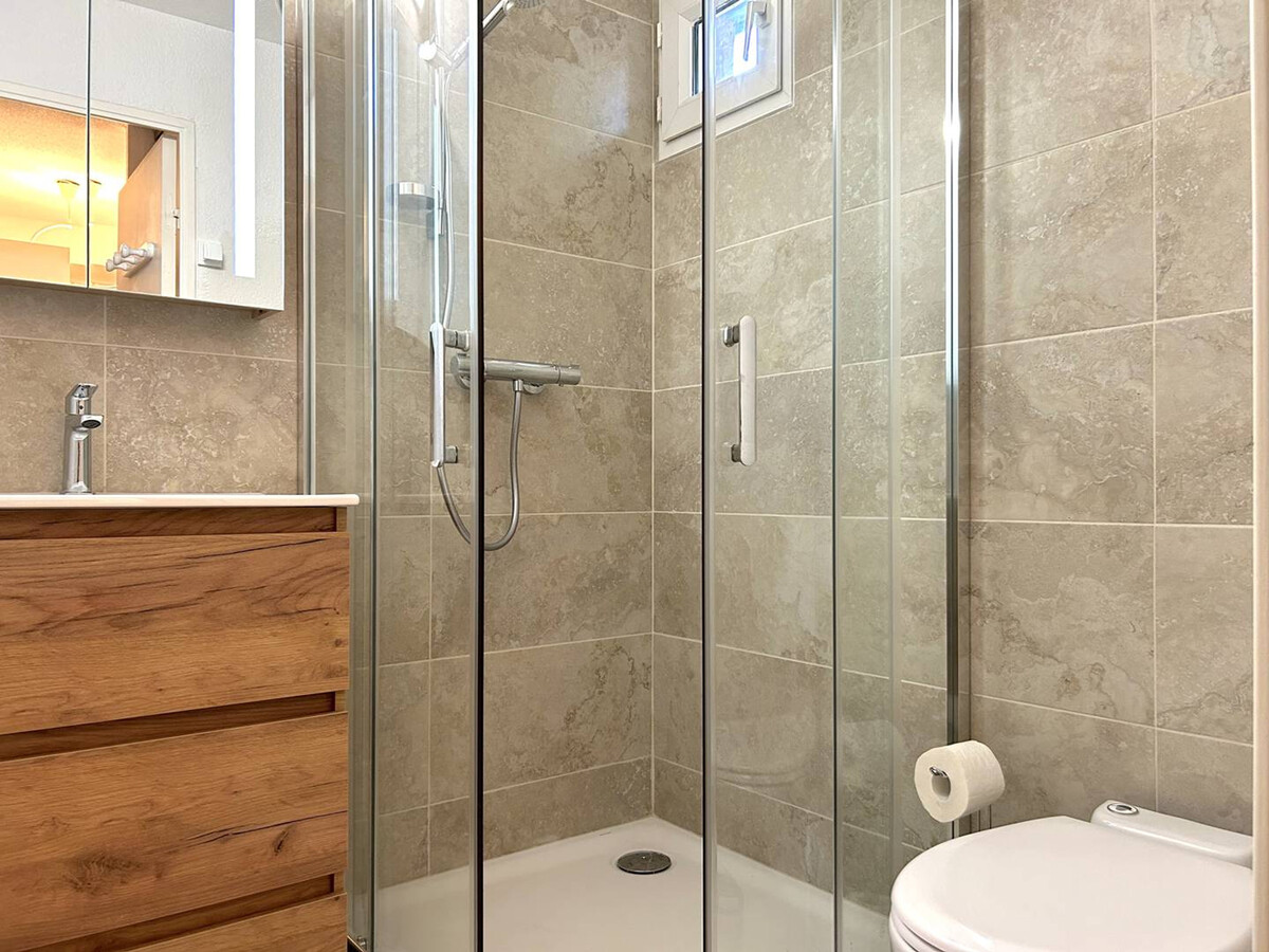 Duplex climatisé 2 chambres, 2 terrasses sud – Le Lavandou - Photo 12
