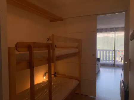 Studio rénové Pra-Loup, balcon vue vallée, 4 personnes : photo 4