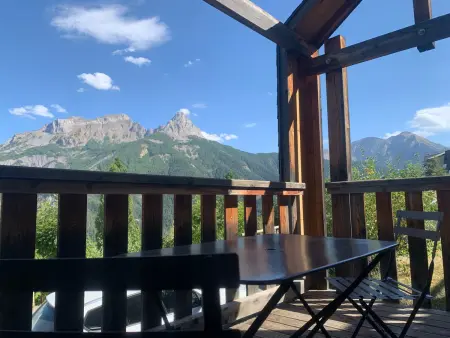 Studio rénové Pra-Loup, balcon vue vallée, 4 personnes : photo 6
