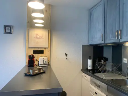 Studio rénové Pra-Loup, balcon vue vallée, 4 personnes : photo 11