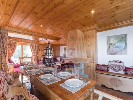 Appartement 3 chambres skis aux pieds avec spa à Courchevel : photo 2