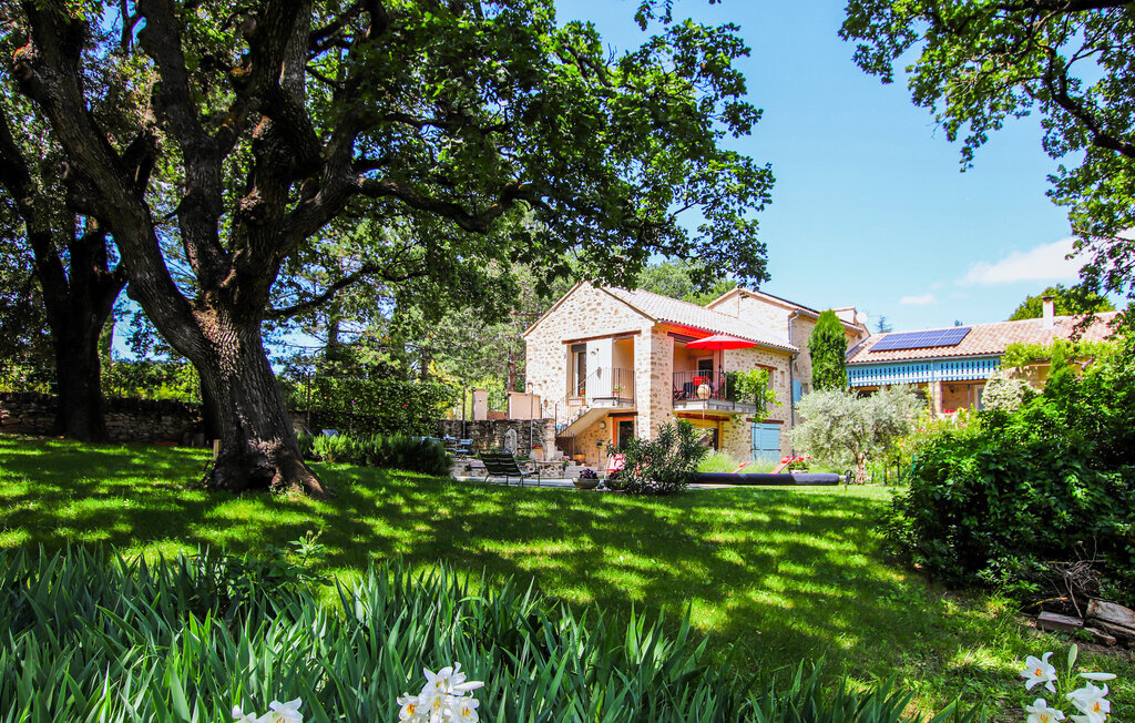 Bastide provençale avec piscine privée à Colonzelle - Photo 13