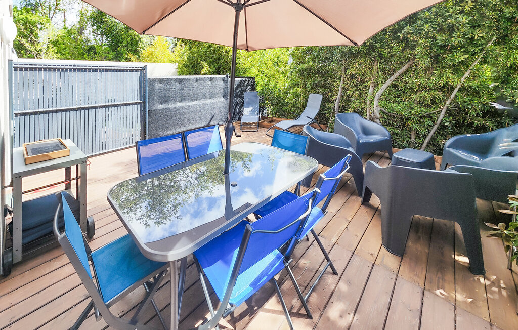 Maison mitoyenne moderne à Agde, terrasse et art - Photo 11