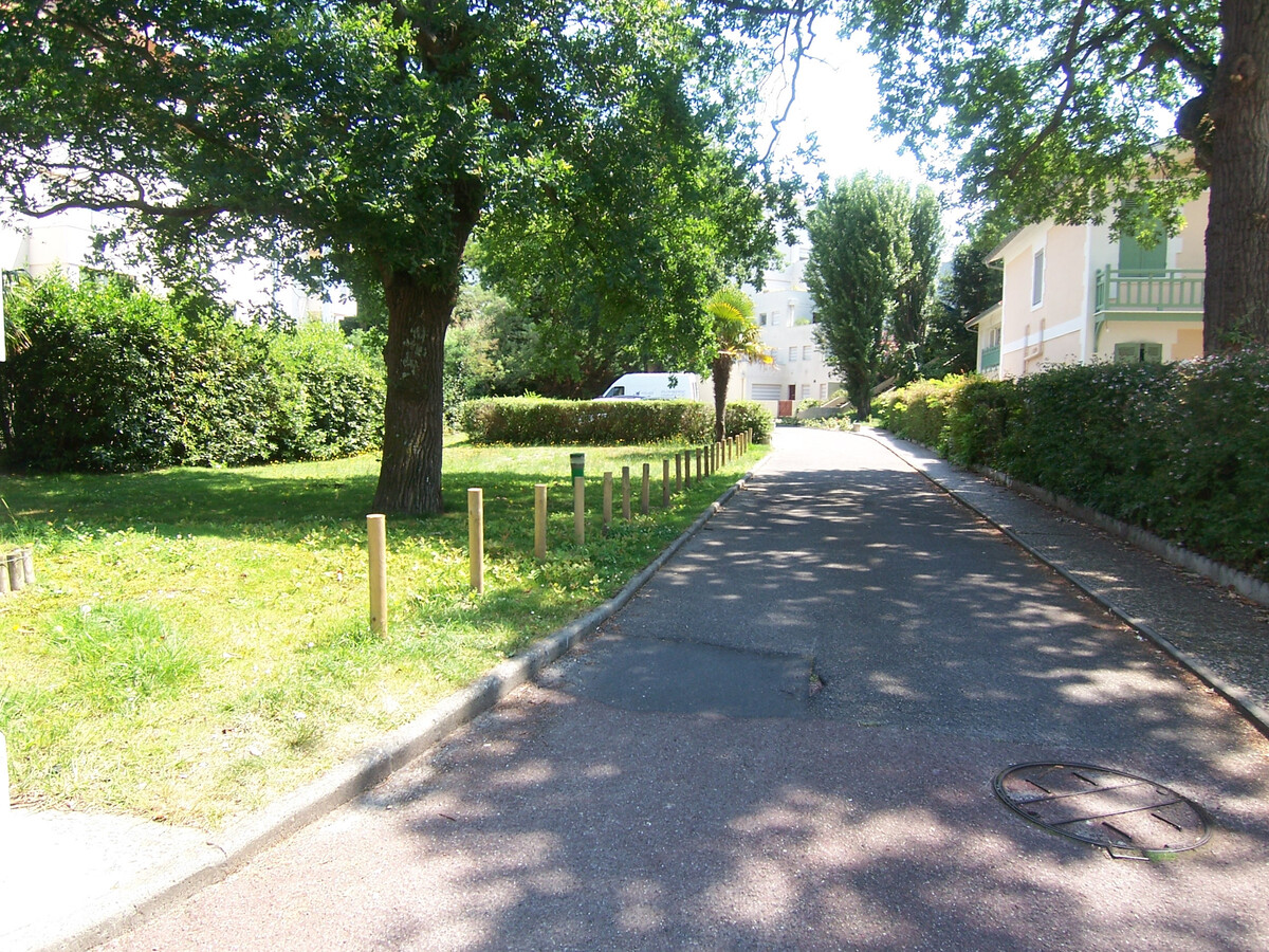 Studio rénové 50m² avec terrasse et parking souterrain - Photo 15