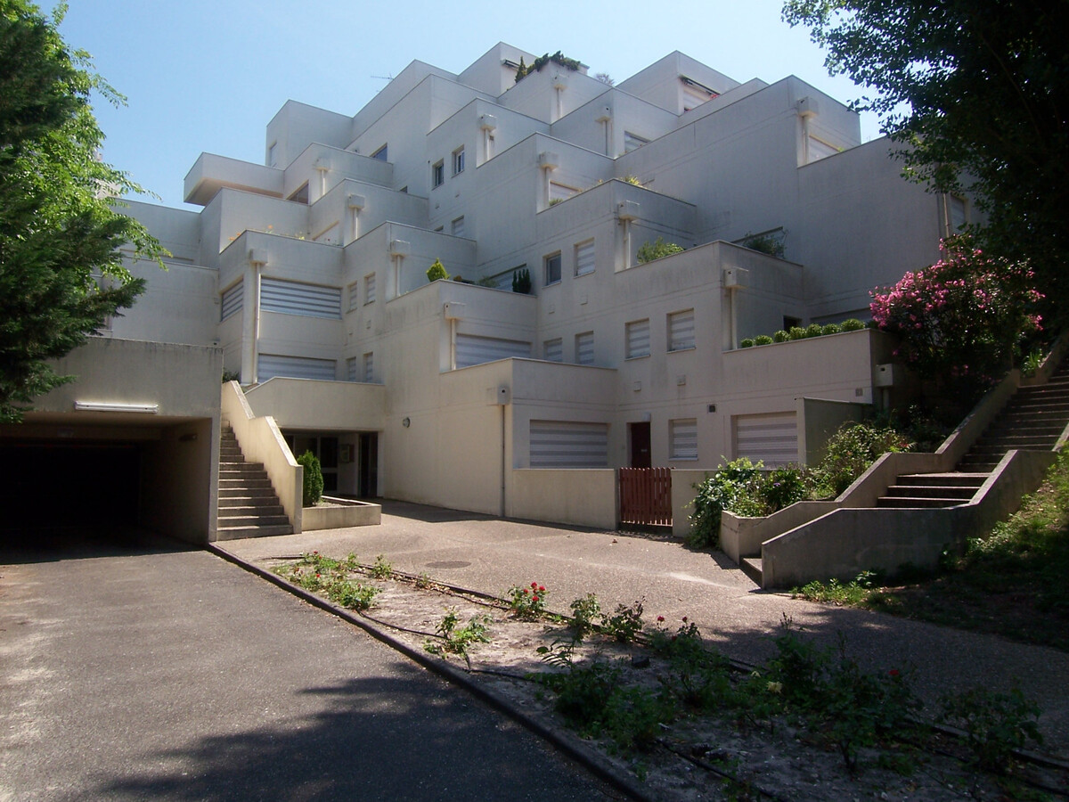 Studio rénové 50m² avec terrasse et parking souterrain - Photo 19