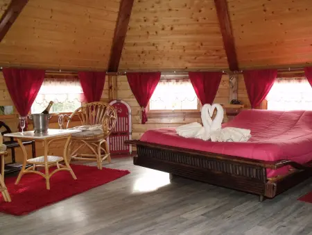 Cabane romantique avec terrasse panoramique à Ferdrupt - Photo 2
