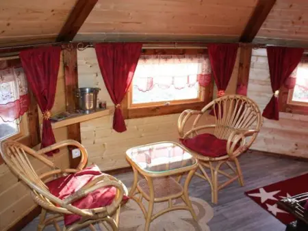 Cabane romantique avec terrasse panoramique à Ferdrupt - Photo 4
