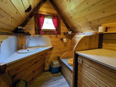 Cabane romantique avec terrasse panoramique à Ferdrupt - Photo 5